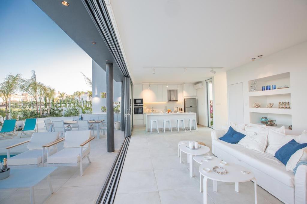 The White H Villa, Protaras, Fresh And Peaceful Paralimni Exterior photo