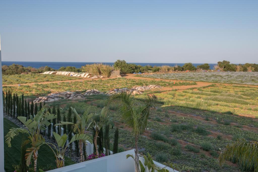The White H Villa, Protaras, Fresh And Peaceful Paralimni Exterior photo