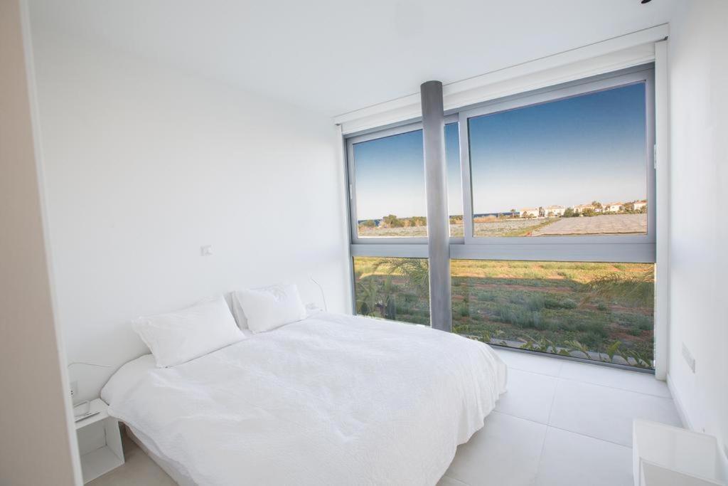 The White H Villa, Protaras, Fresh And Peaceful Paralimni Exterior photo