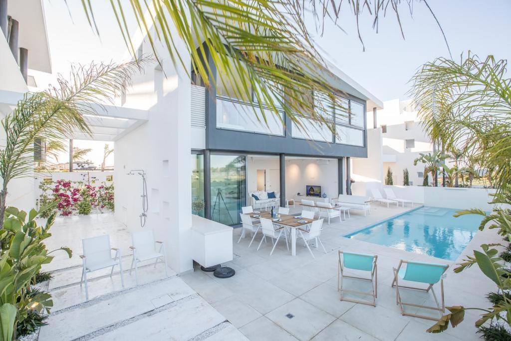 The White H Villa, Protaras, Fresh And Peaceful Paralimni Exterior photo